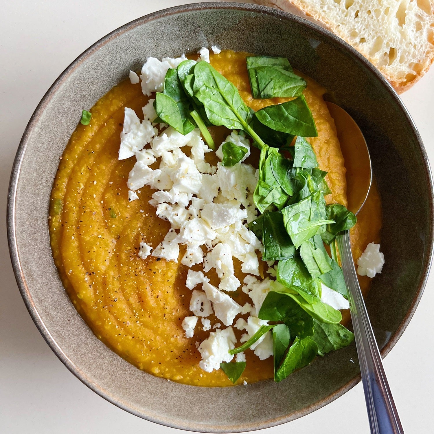 Kartoffelsuppe mit Feta