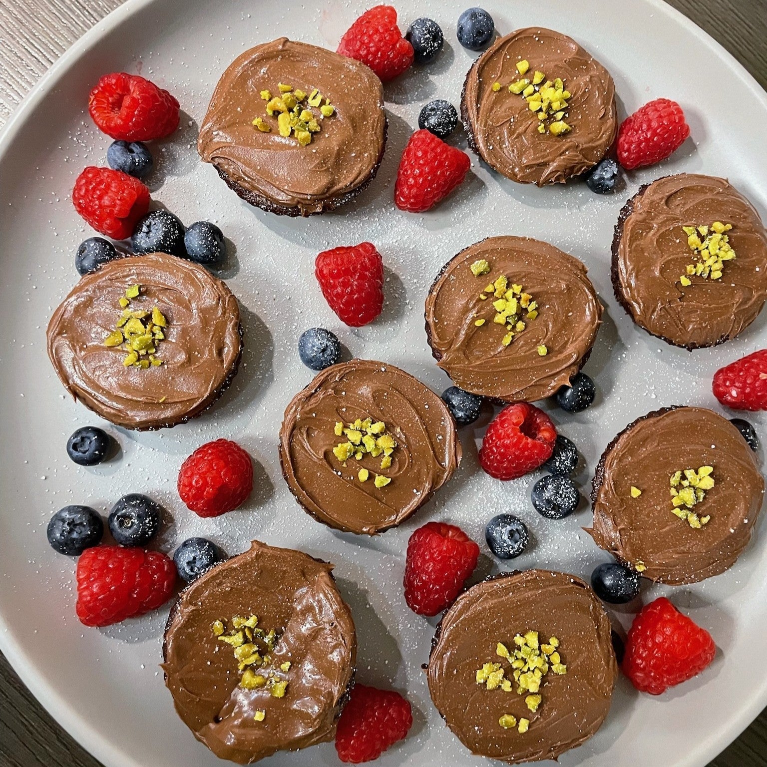 Saftige vegane Fudgy Brownie Bites